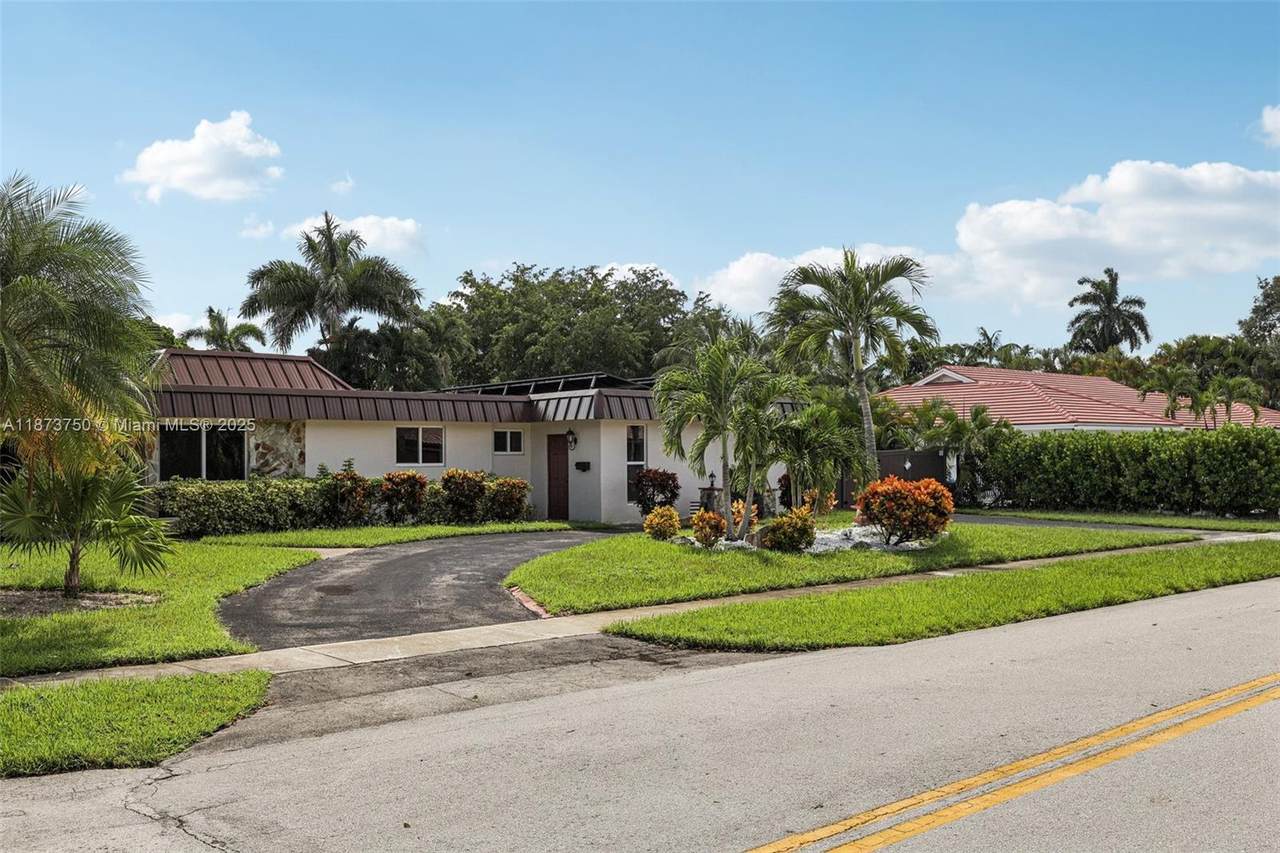 https://bt-photos.global.ssl.fastly.net/miami/1280_boomver_1_A11873750-2.jpg