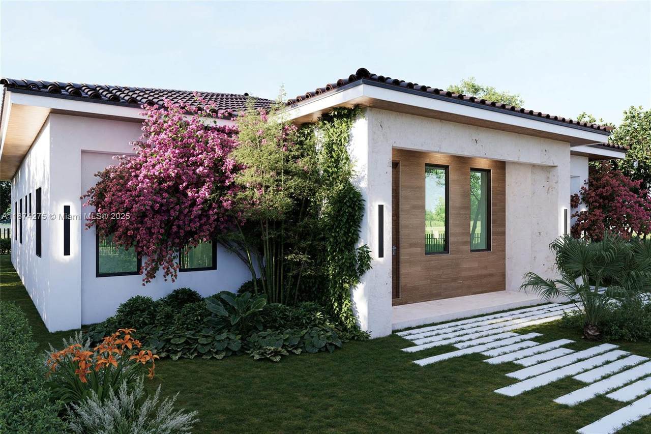 1910 33rd Ave - Photo 1