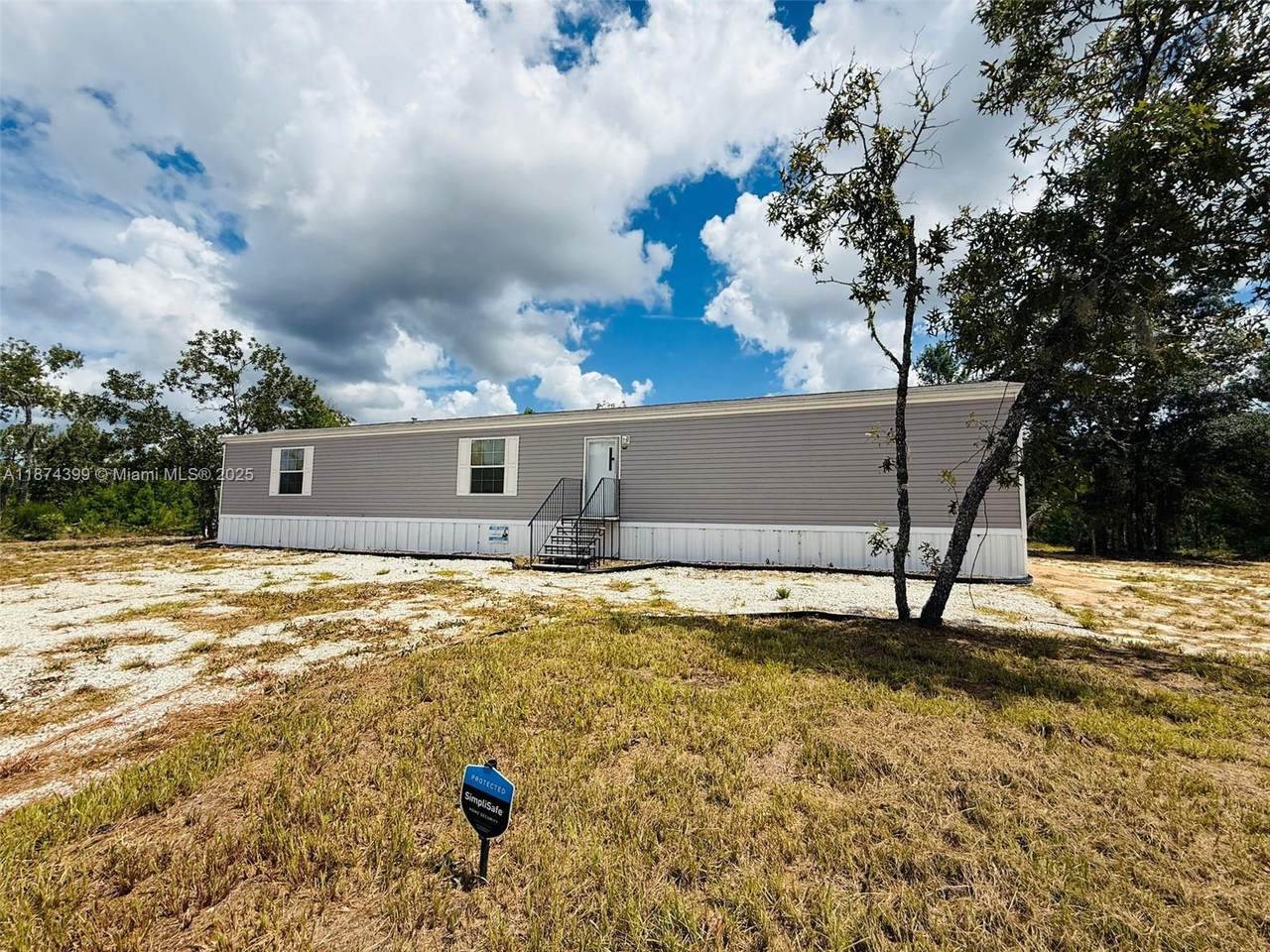 334 Oak Crest Drive - Photo 1