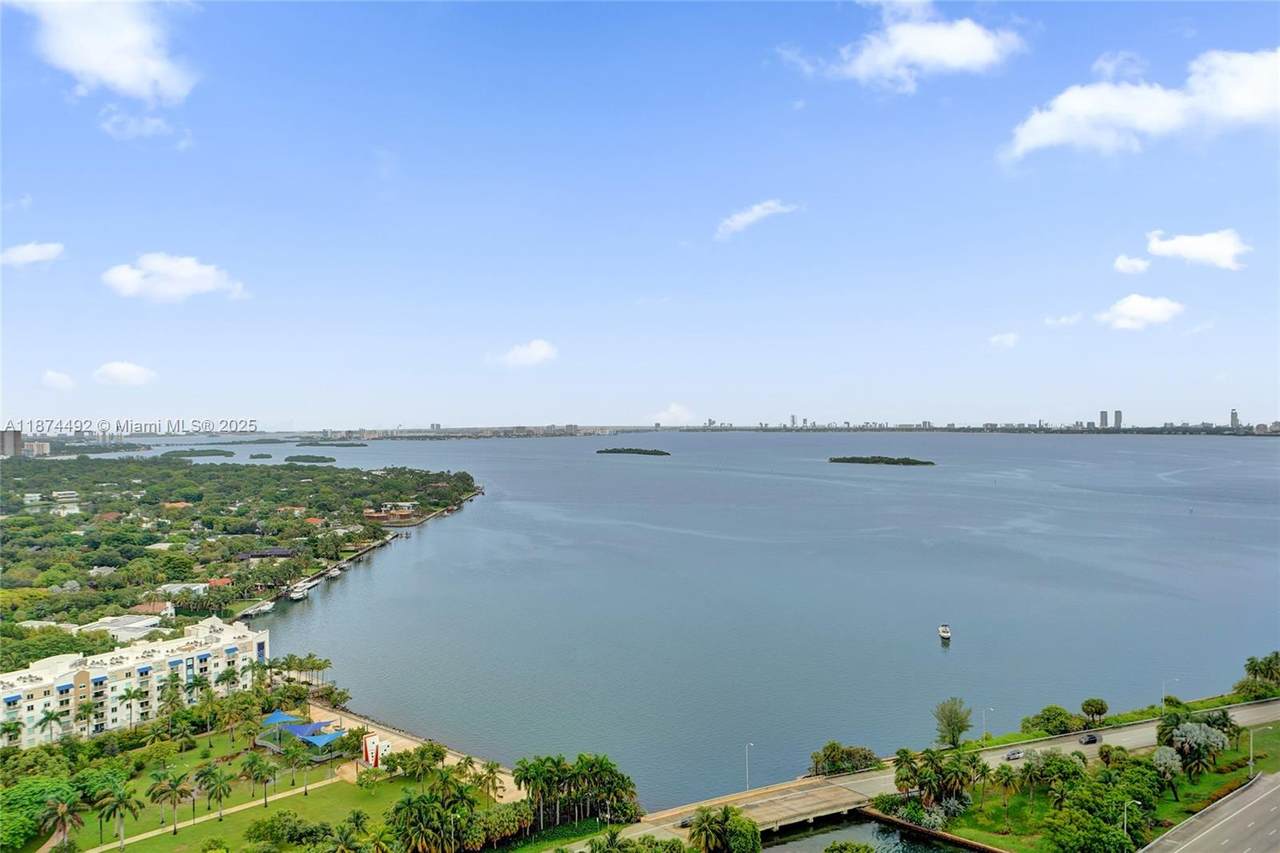 https://bt-photos.global.ssl.fastly.net/miami/1280_boomver_1_A11874492-2.jpg