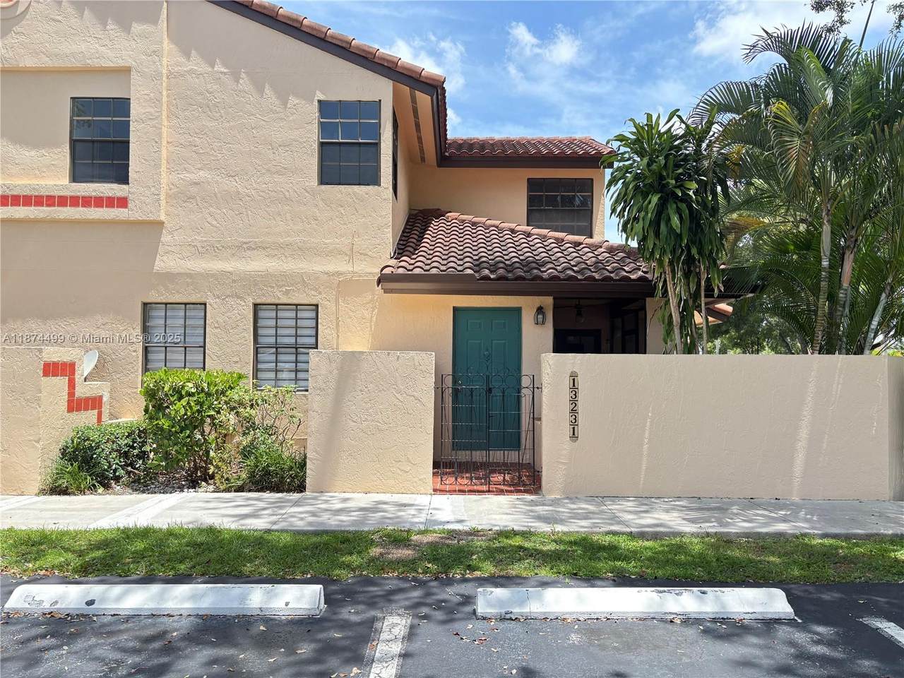 13231 114th Ter - Photo 1