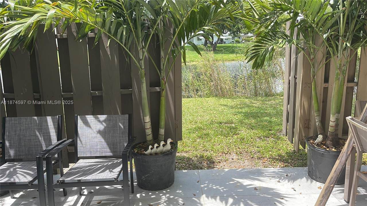 8203 9th Ct - Photo 1