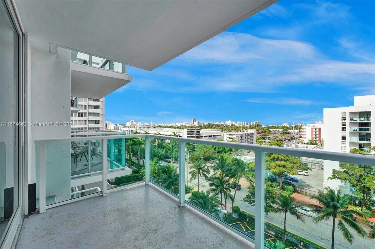 1000 West Ave - Photo 1