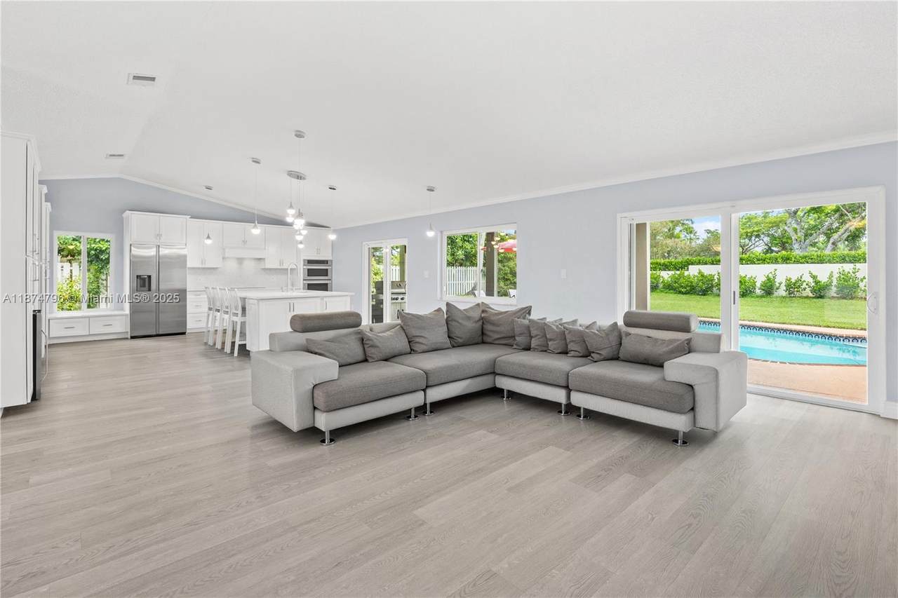 14621 Madison Pl - Photo 1