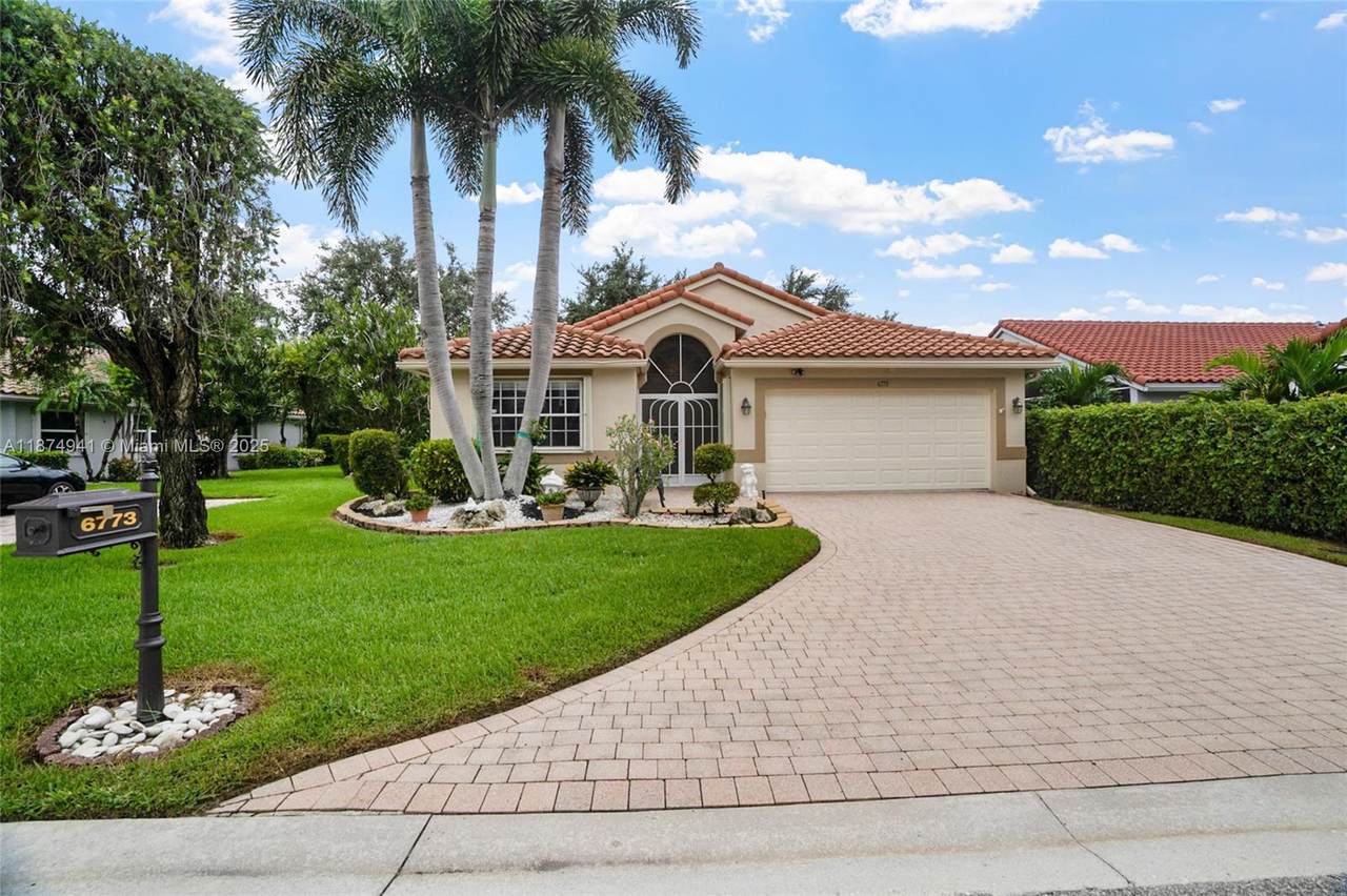 https://bt-photos.global.ssl.fastly.net/miami/1280_boomver_1_A11874941-2.jpg