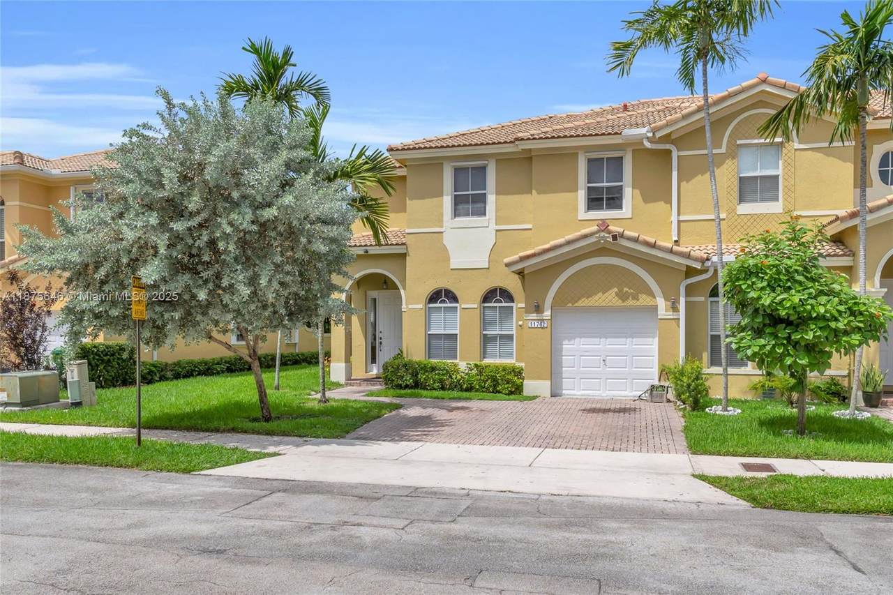 11742 137th Pl - Photo 1