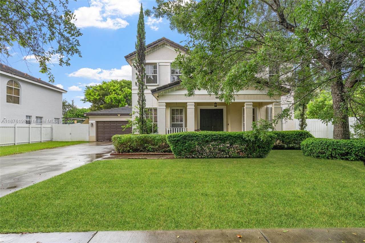 12841 200th Ter - Photo 1