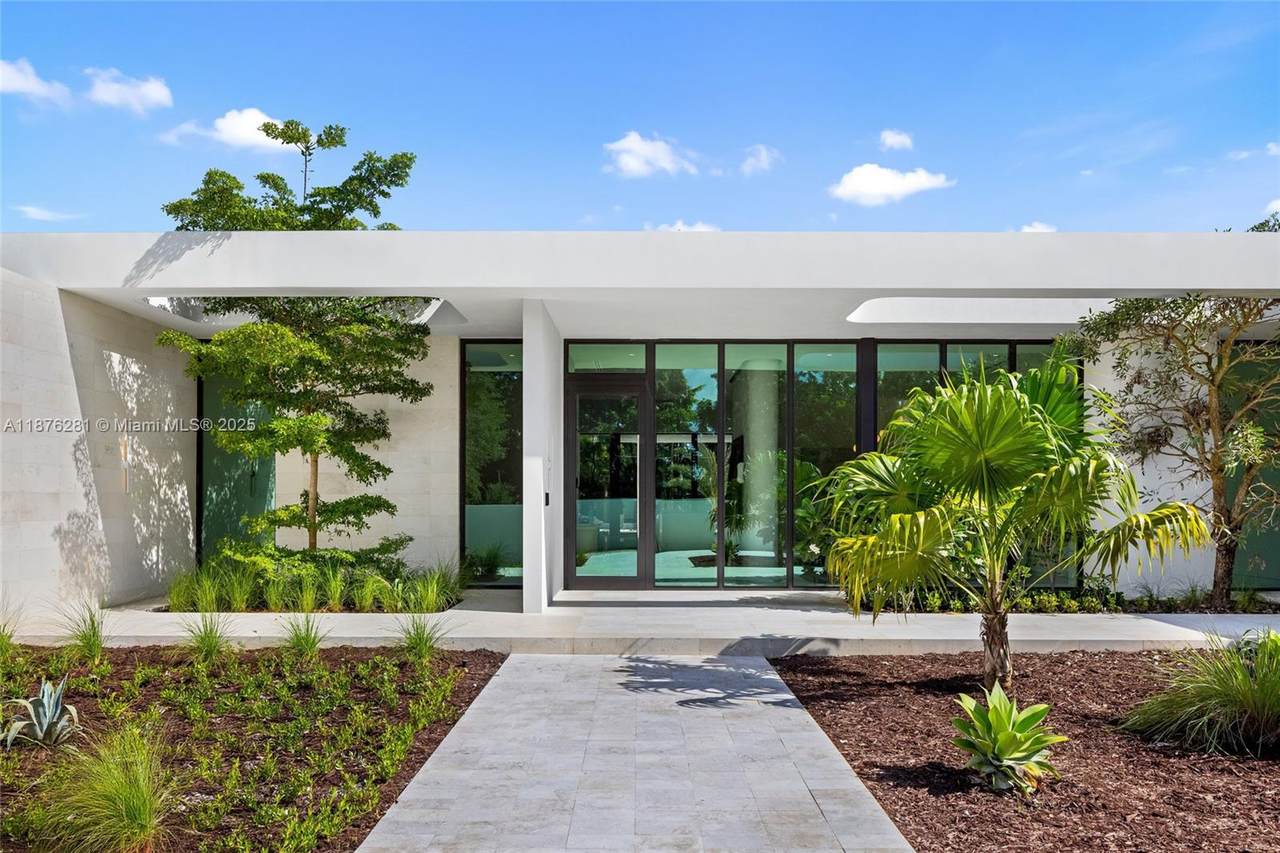 https://bt-photos.global.ssl.fastly.net/miami/1280_boomver_2_A11876281-2.jpg