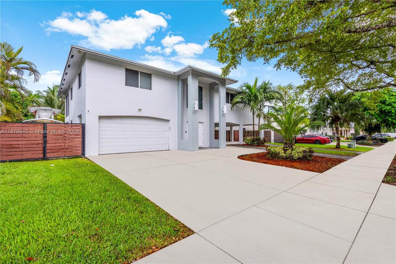 https://bt-photos.global.ssl.fastly.net/miami/1280_boomver_1_A11876445-2.jpg
