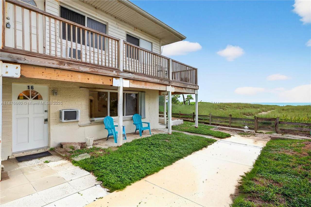 820 Ocean Blvd - Photo 1