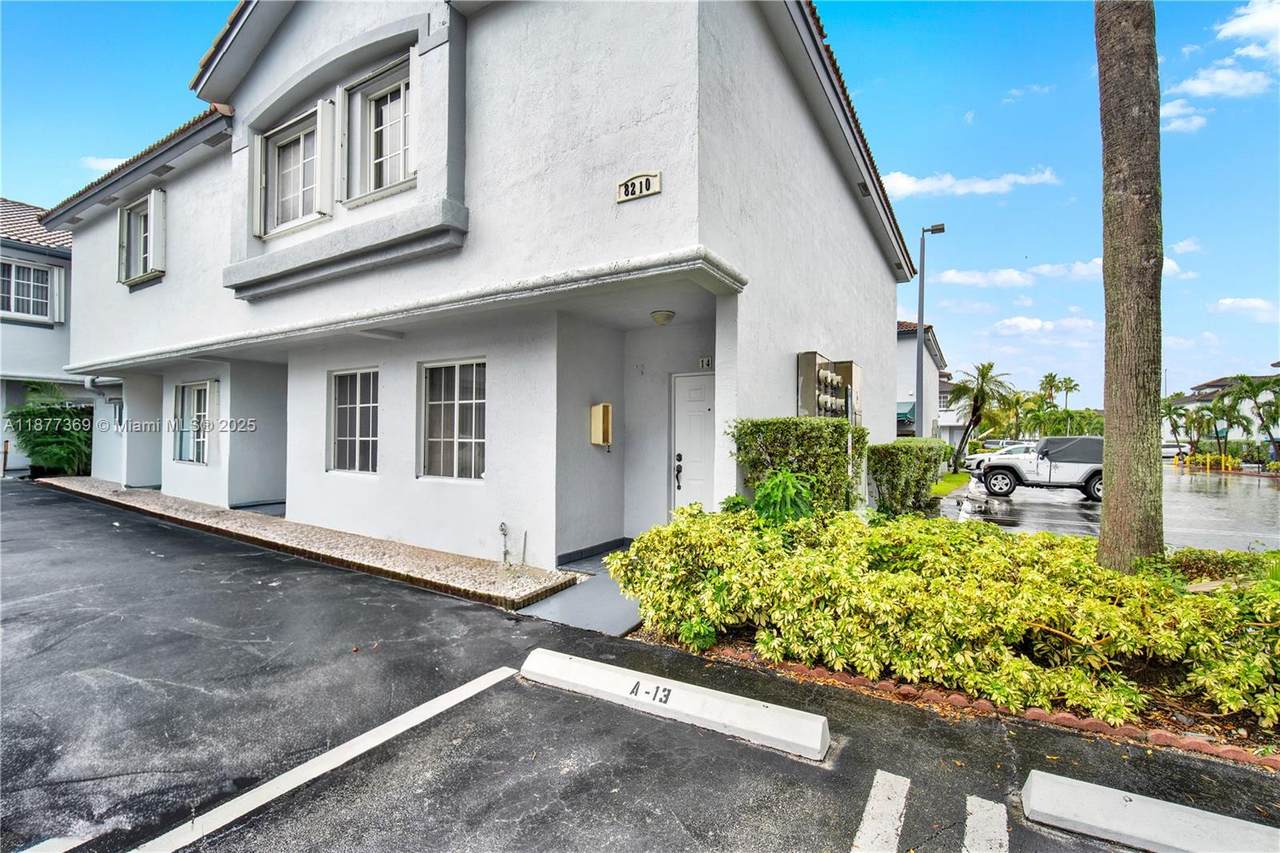 8210 10th St - Photo 1