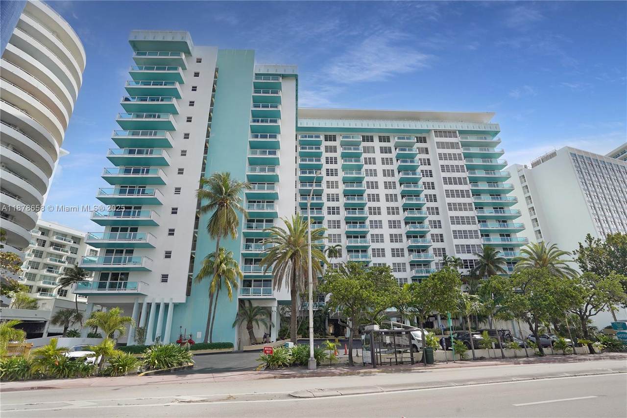 5101 Collins Ave - Photo 1