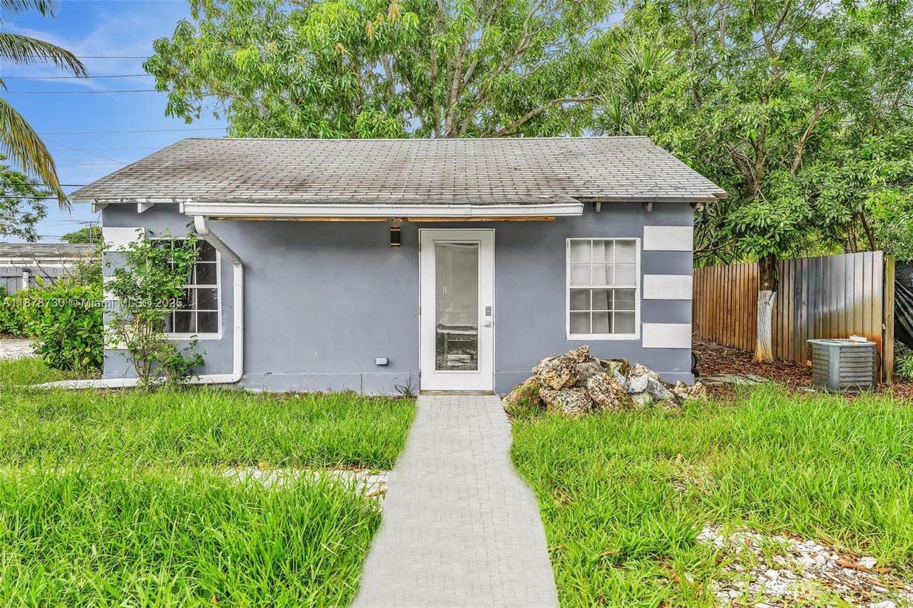 394 5th Ave - Photo 1