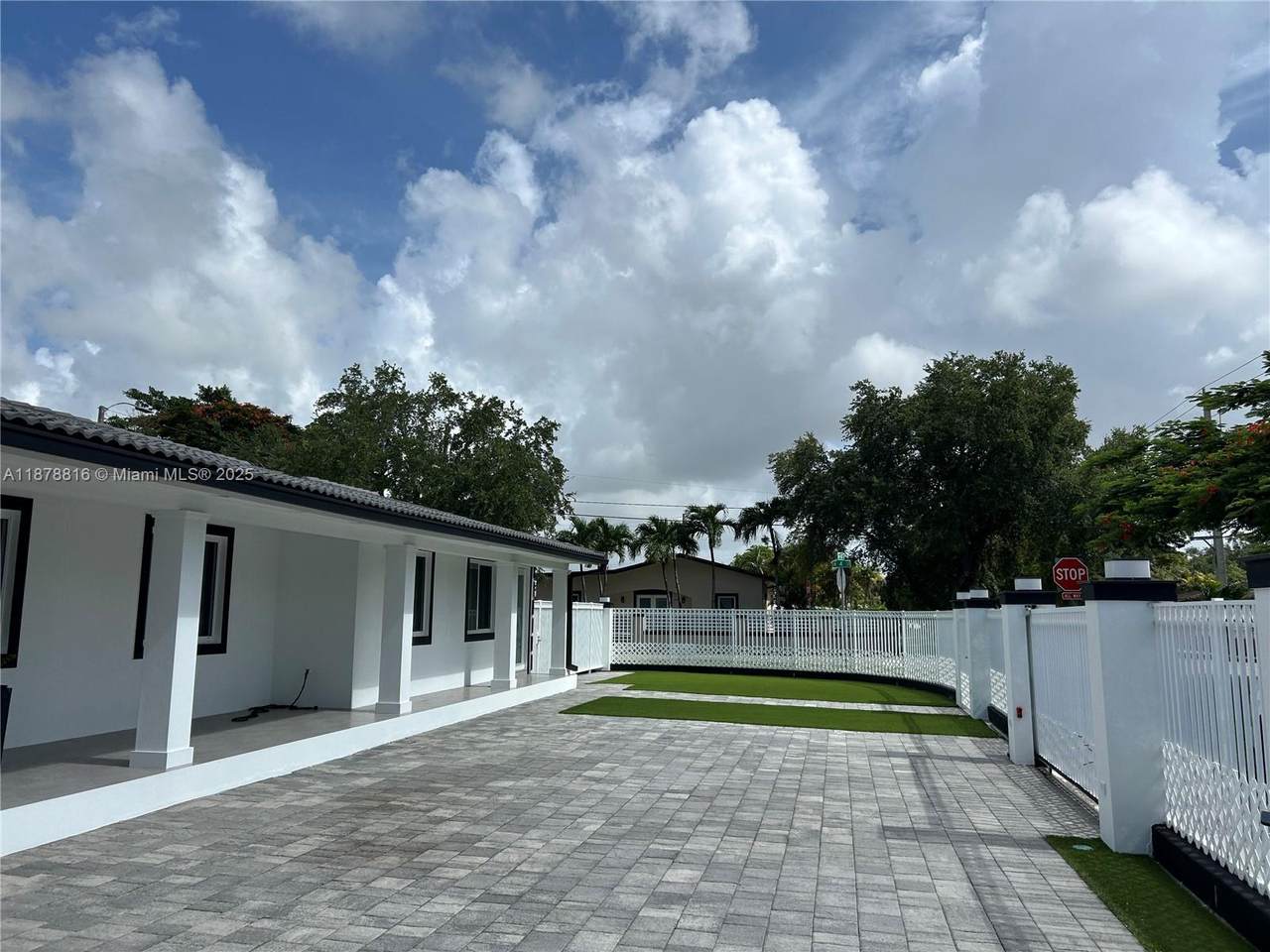 https://bt-photos.global.ssl.fastly.net/miami/1280_boomver_1_A11878816-2.jpg