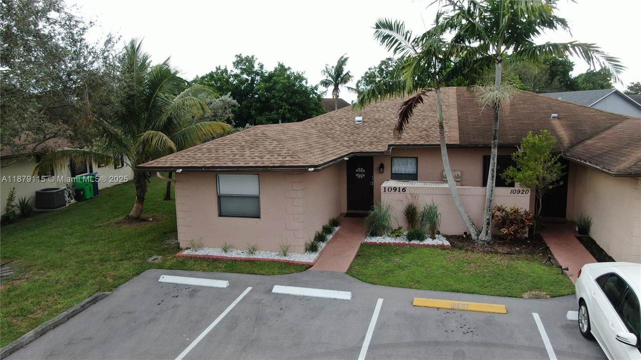 10916 29th Ct - Photo 1