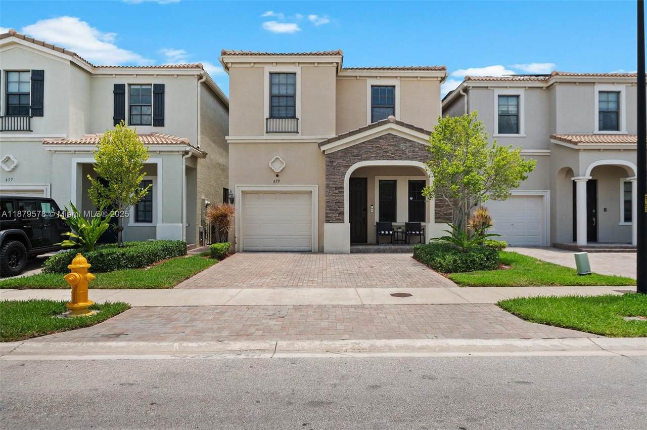 659 191st St - Photo 1