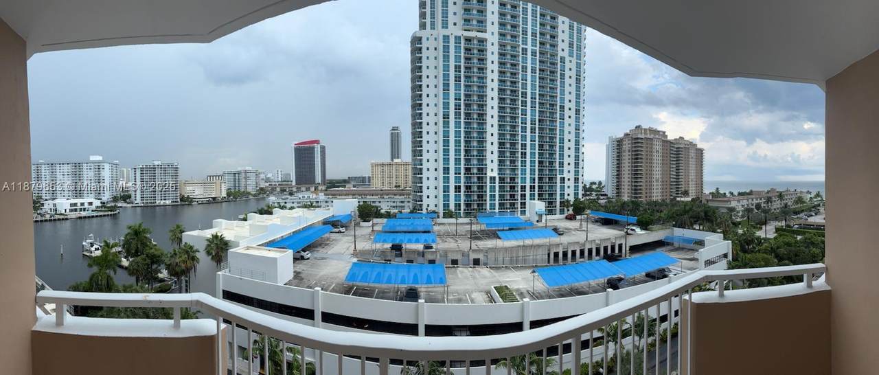 1965 Ocean Dr - Photo 1