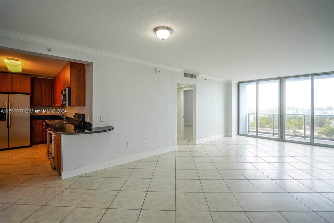 https://bt-photos.global.ssl.fastly.net/miami/1280_boomver_1_A11880061-2.jpg