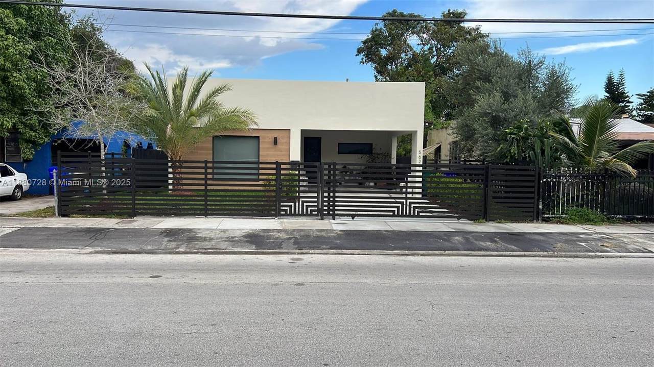 5621 11th Ave - Photo 1