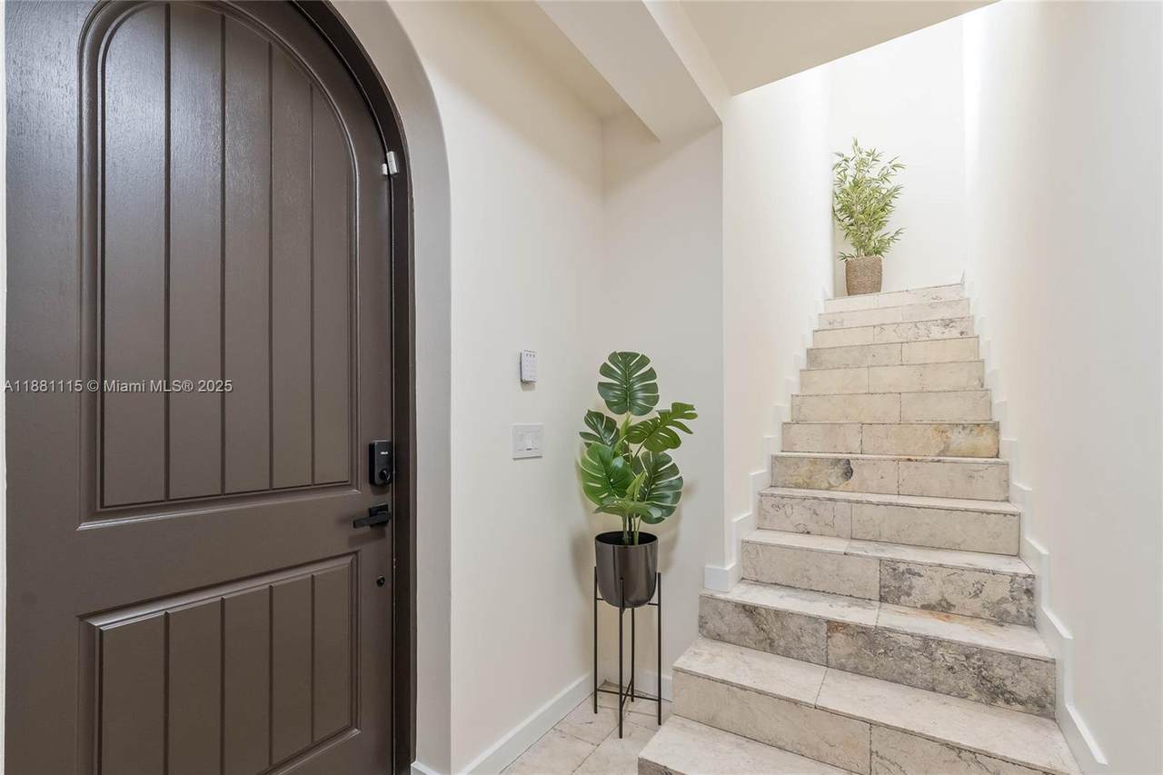 345 Madeira Ave - Photo 1