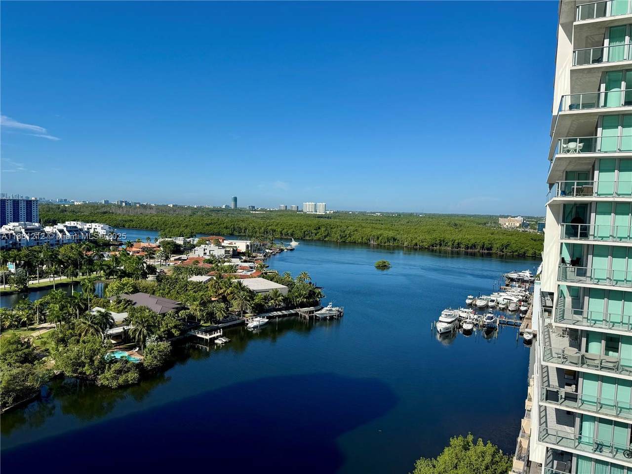 https://bt-photos.global.ssl.fastly.net/miami/1280_boomver_1_A11881212-2.jpg