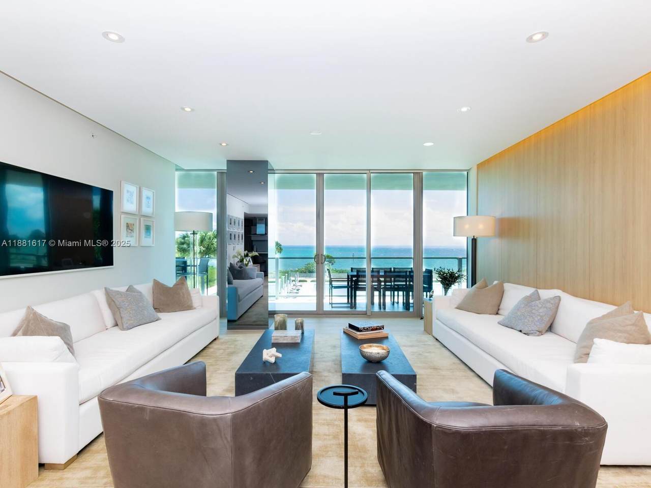 360 Ocean Dr - Photo 1