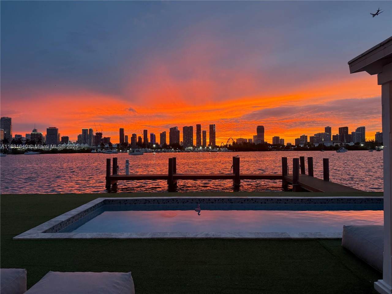 316 Coconut Ln - Photo 1