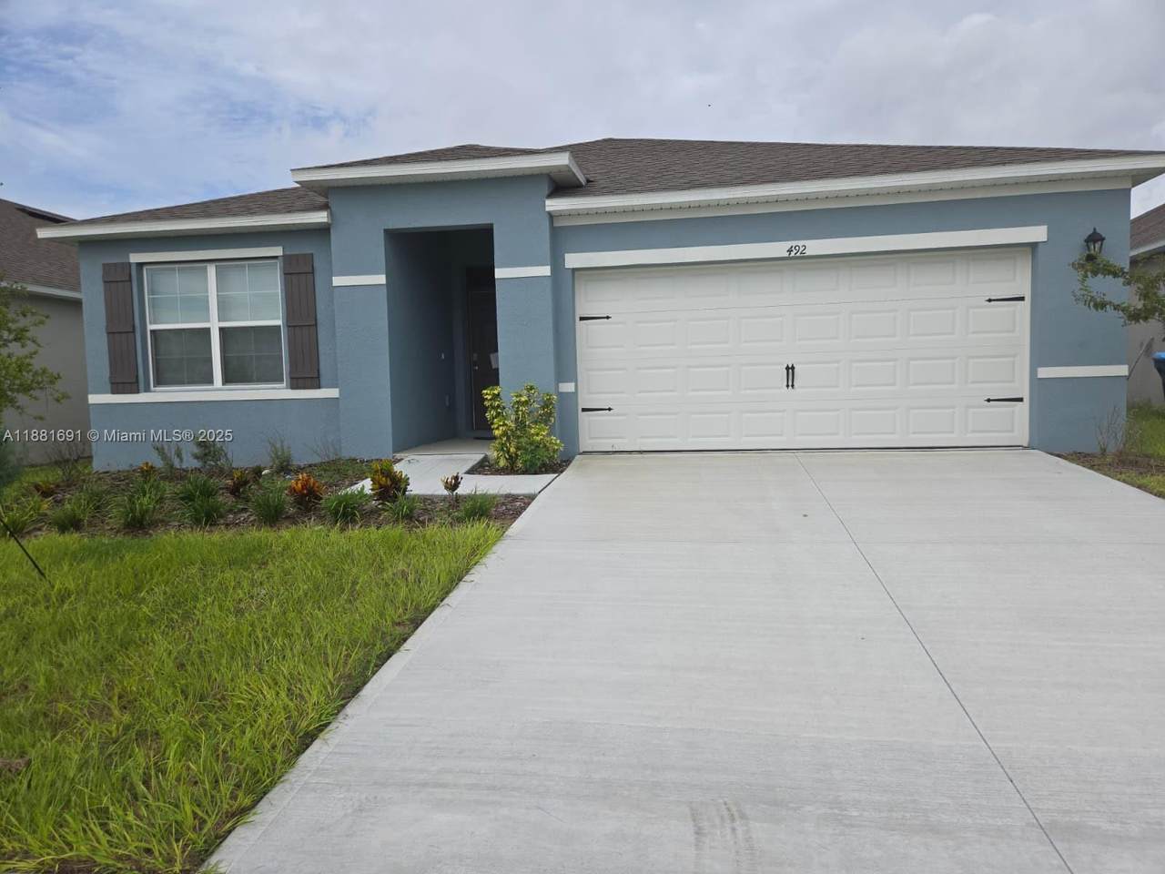 492 Taylor Groves Dr - Photo 1