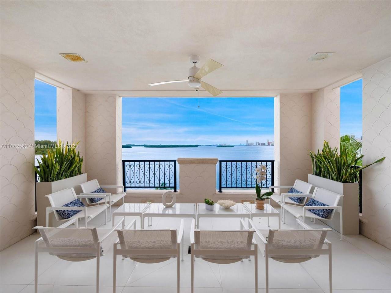 https://bt-photos.global.ssl.fastly.net/miami/1280_boomver_1_A11882582-2.jpg