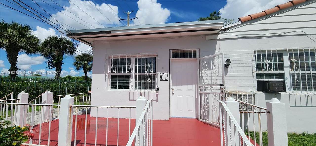 405 64th St - Photo 1