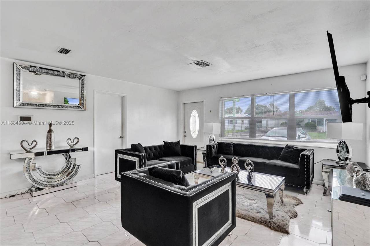 320 71st Ave - Photo 1