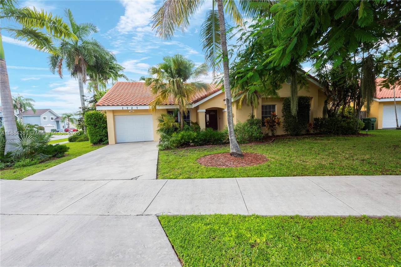 1727 Egret Rd - Photo 1