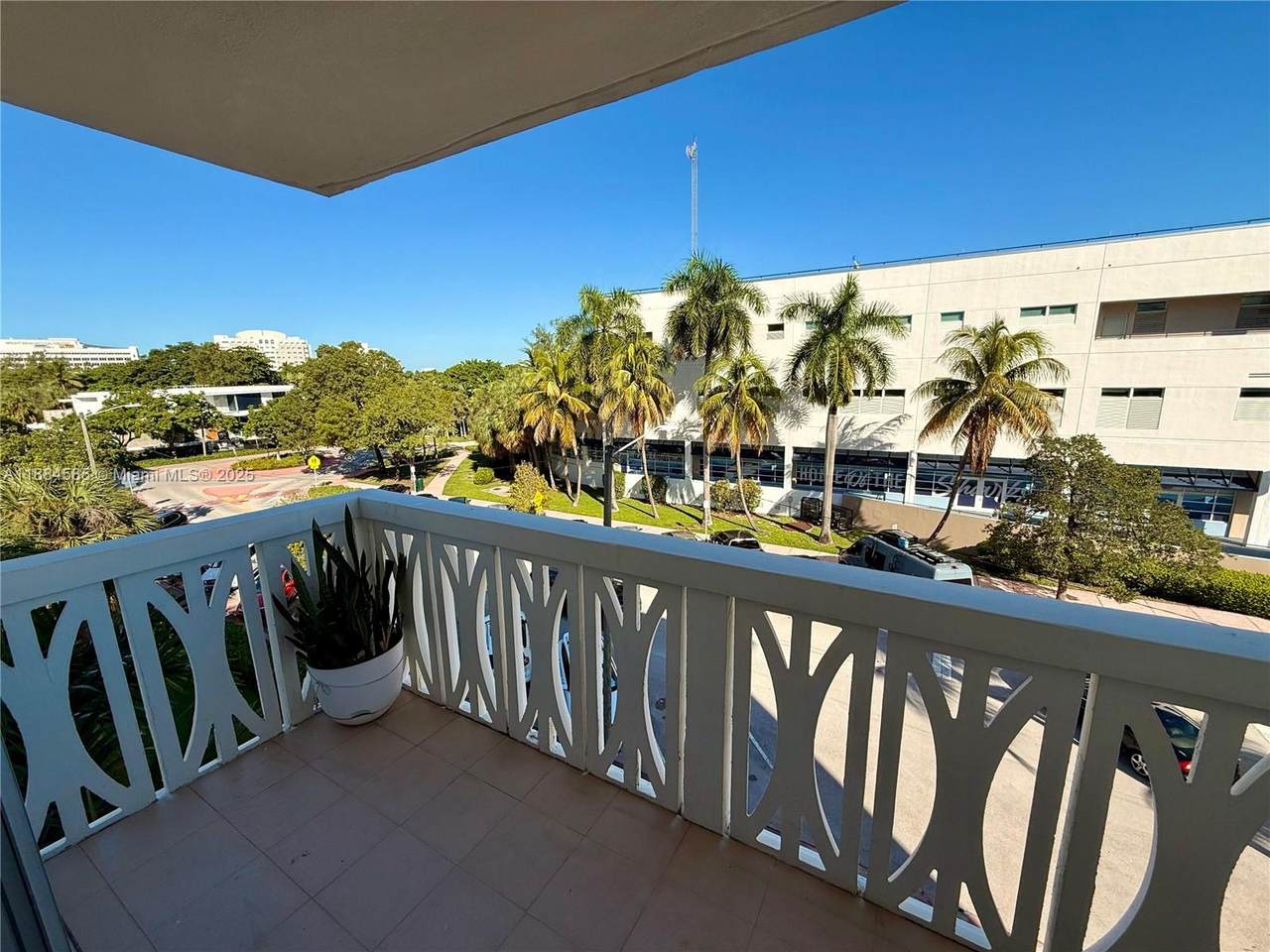 https://bt-photos.global.ssl.fastly.net/miami/orig_boomver_1_A11884585-2.jpg