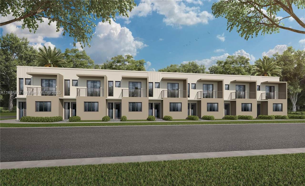 13835 262 ST - Photo 1