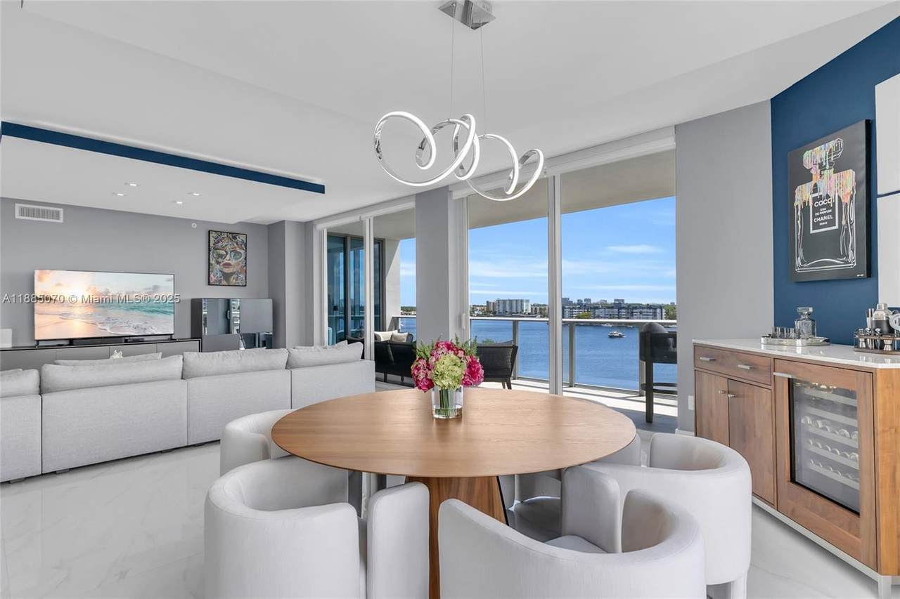 17111 Biscayne Blvd - Photo 1