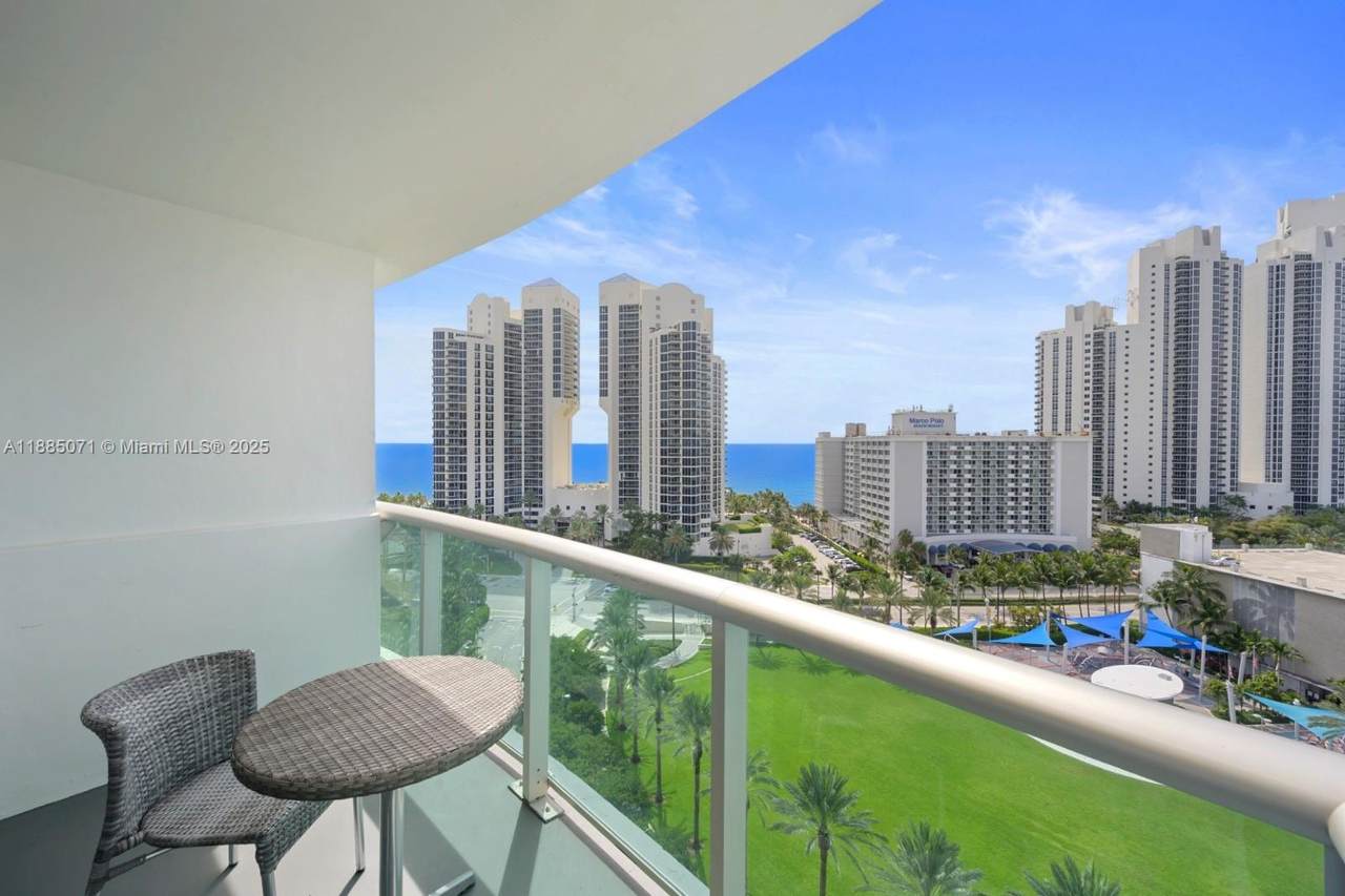 https://bt-photos.global.ssl.fastly.net/miami/1280_boomver_1_A11885071-2.jpg