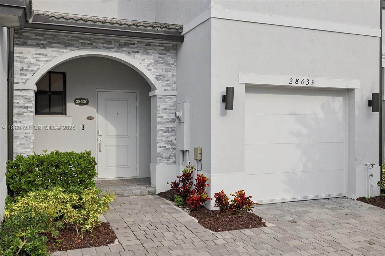 https://bt-photos.global.ssl.fastly.net/miami/1280_boomver_1_A11885421-2.jpg