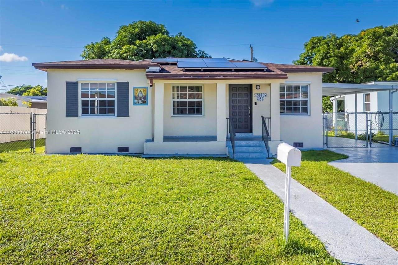 280 39th St - Photo 1