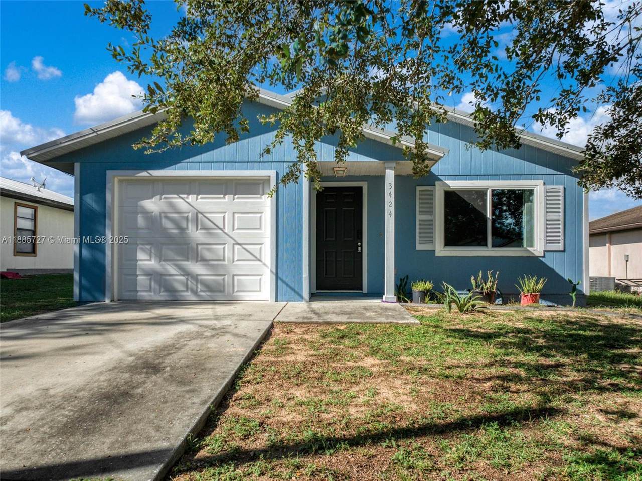 3424 Ellington Ave - Photo 1
