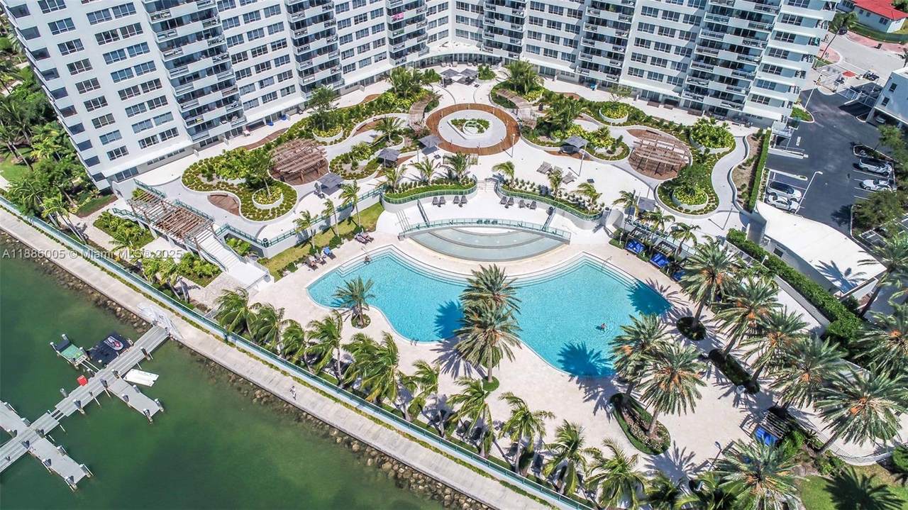 https://bt-photos.global.ssl.fastly.net/miami/1280_boomver_2_A11886005-2.jpg