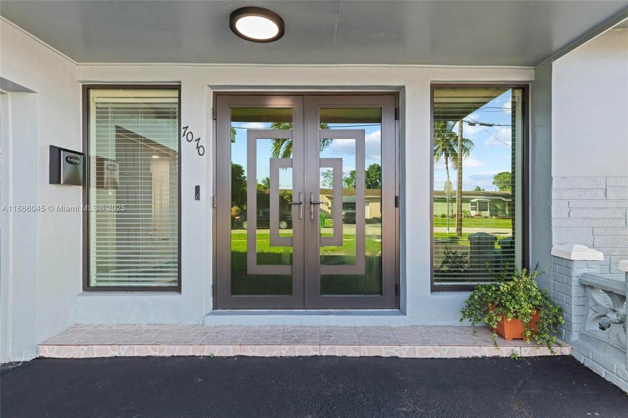 7070 21st St - Photo 1