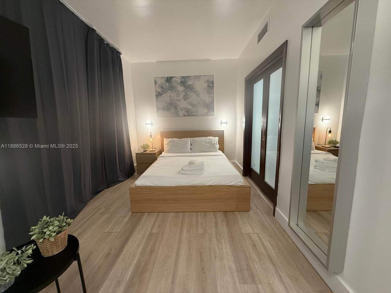 1036 Ocean Dr - Photo 1