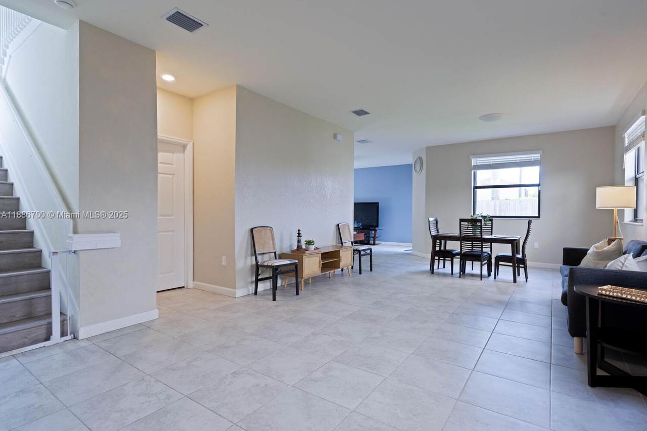 https://bt-photos.global.ssl.fastly.net/miami/1280_boomver_1_A11886700-2.jpg