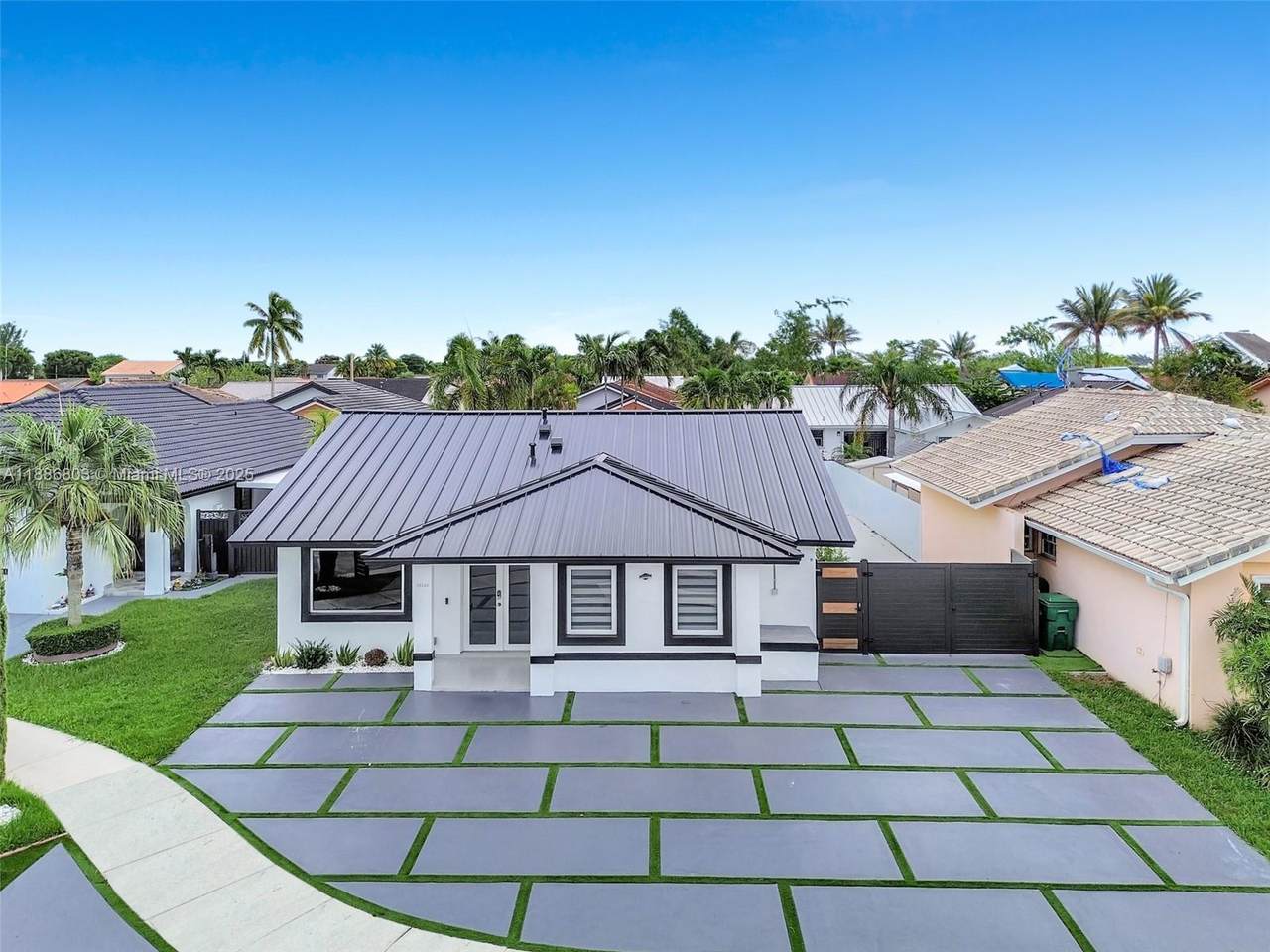 13284 39th Street - Photo 1