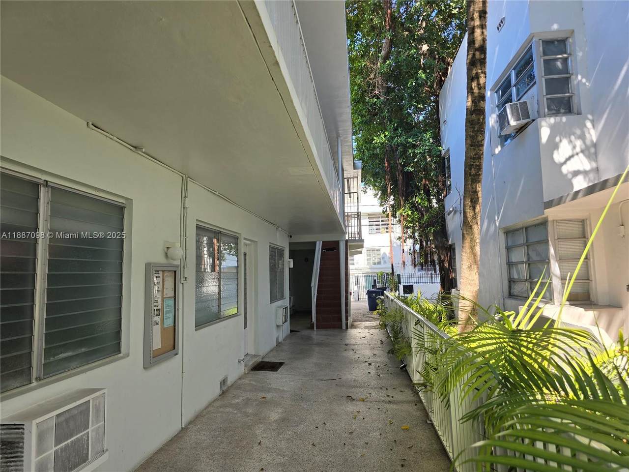 https://bt-photos.global.ssl.fastly.net/miami/1280_boomver_1_A11887098-2.jpg