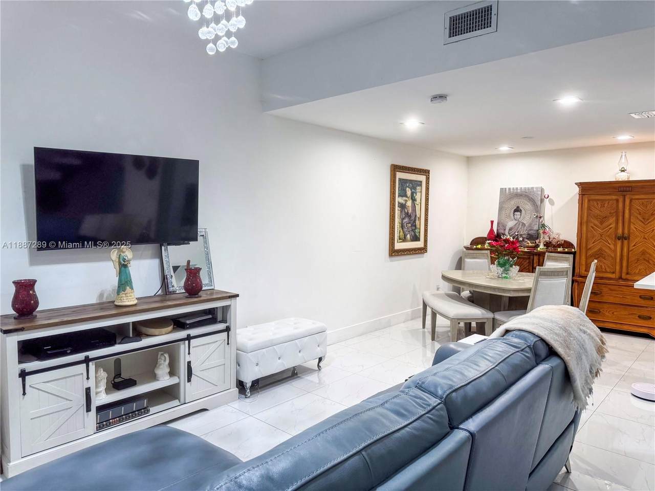 10505 153rd Ct - Photo 1