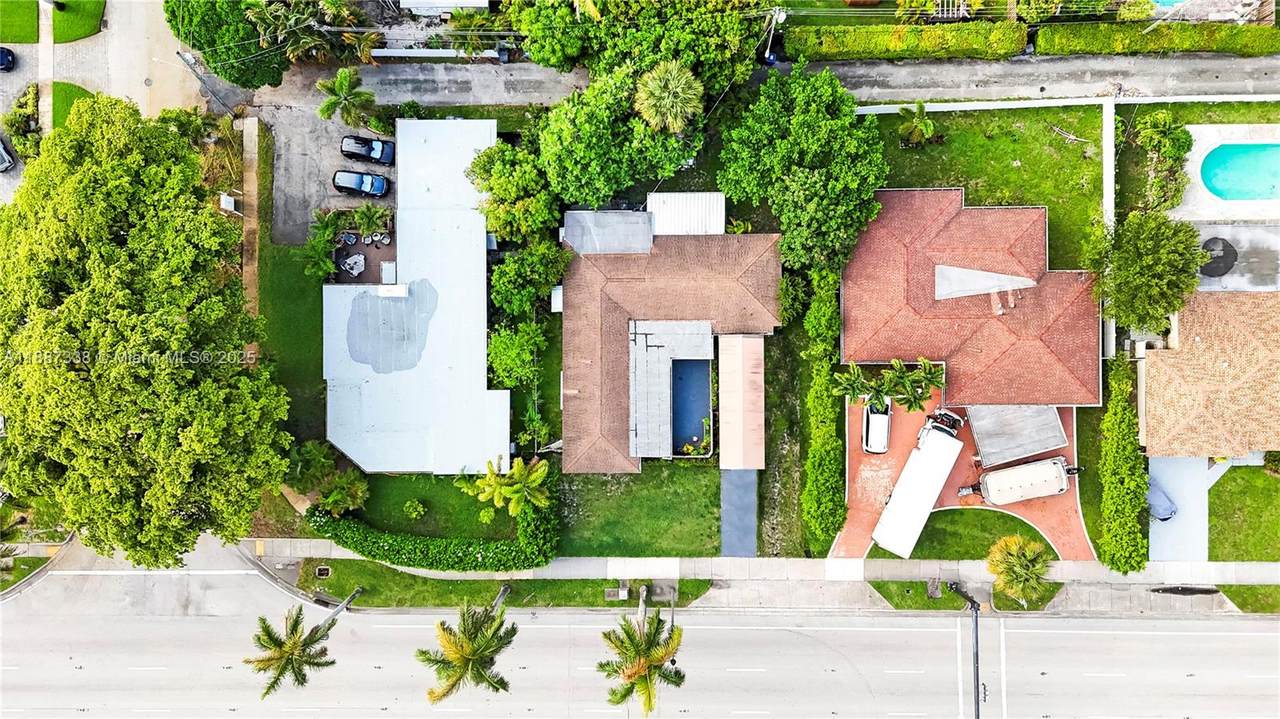 https://bt-photos.global.ssl.fastly.net/miami/1280_boomver_1_A11887338-2.jpg