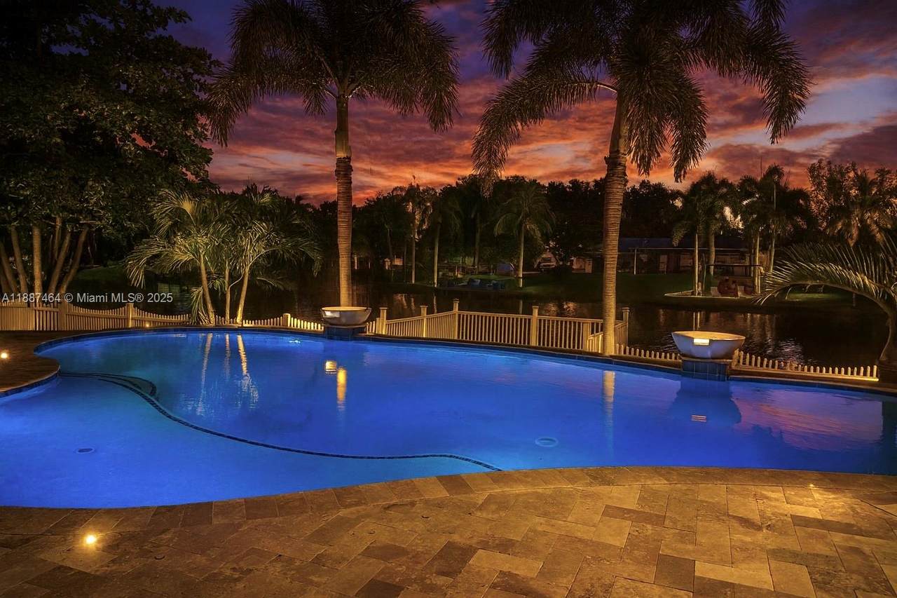 10751 26th Ct - Photo 1