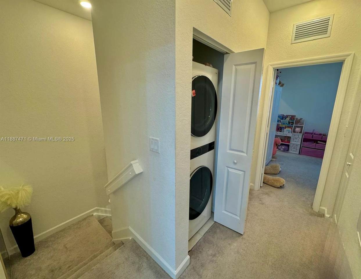 https://bt-photos.global.ssl.fastly.net/miami/1280_boomver_1_A11887471-2.jpg