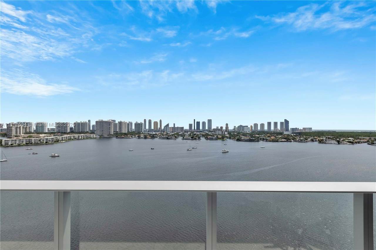 17111 Biscayne Blvd - Photo 1